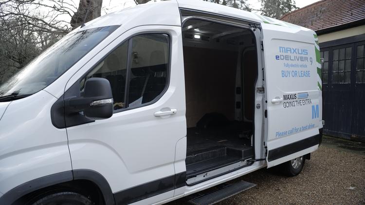 MAXUS E DELIVER 9 LWB ELECTRIC FWD 150kW Extra High Roof Crew Van 77kWh Auto